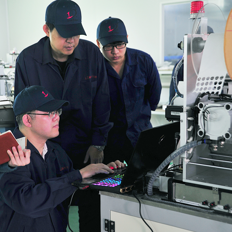 輸液器插瓶針自動組裝機(jī)