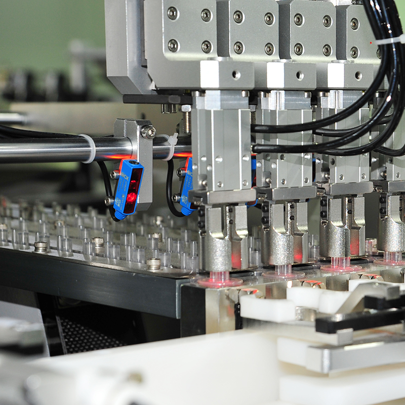 醫(yī)用導(dǎo)管連線自動(dòng)組裝機(jī)